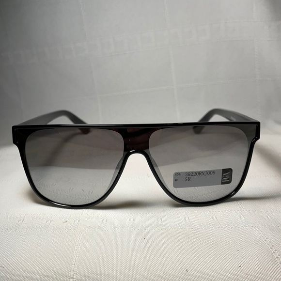 *5 for $25* NWOT FGX International Black Fashion Sunglasses Retro Squared - Picture 2 of 4